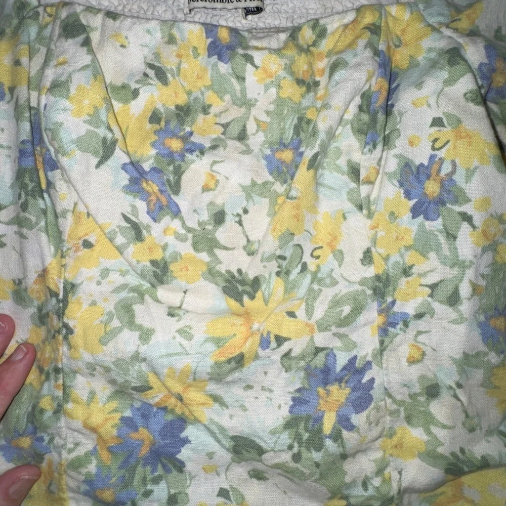 Abercrombie & Fitch XS Floral Puff Sleeve Linen Blend Cottagecore Top‎